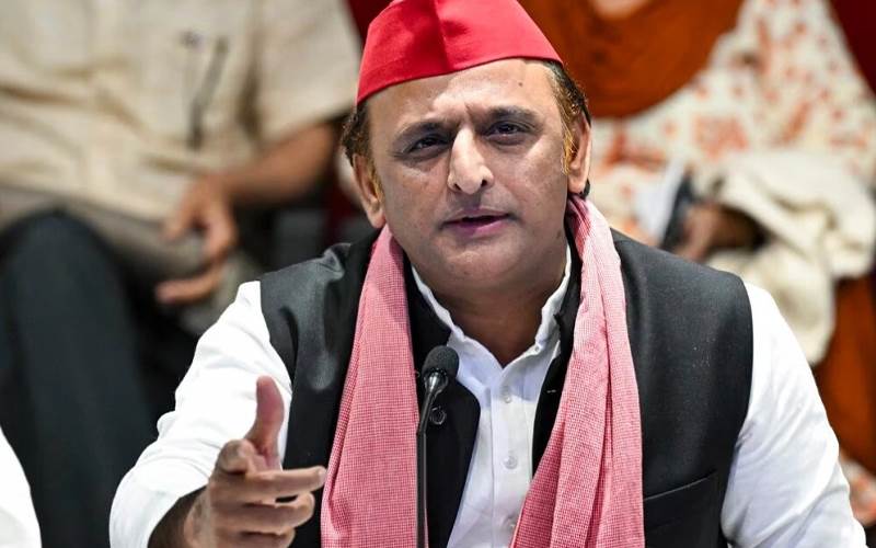 وزیر اعلیٰ یوگی آدتیہ ناتھ کے بیان پر اکھلیش یادو کا جوابی حملہ 